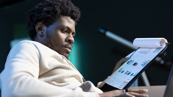 Read more about the article High Income Skills Nigerians Can Learn in 6 Months